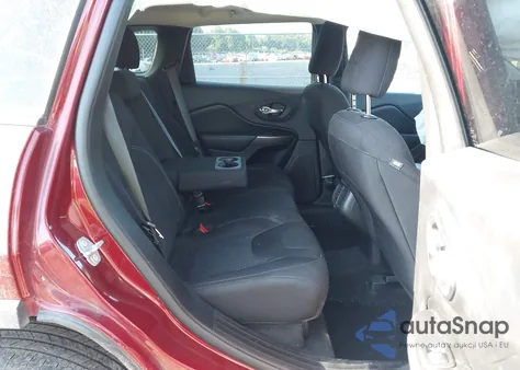 2019 Jeep Cherokee Latitude 4X4 z USA, uszkodzony, nr VIN 1C4PJMCB3KD330386